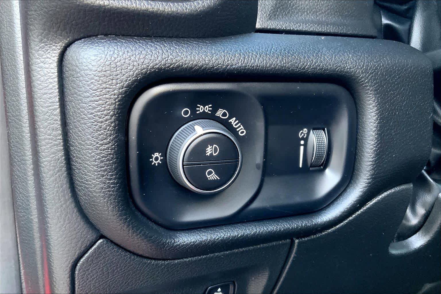 Used 2023 RAM 1500 Lone Star AWD/4WD image 34