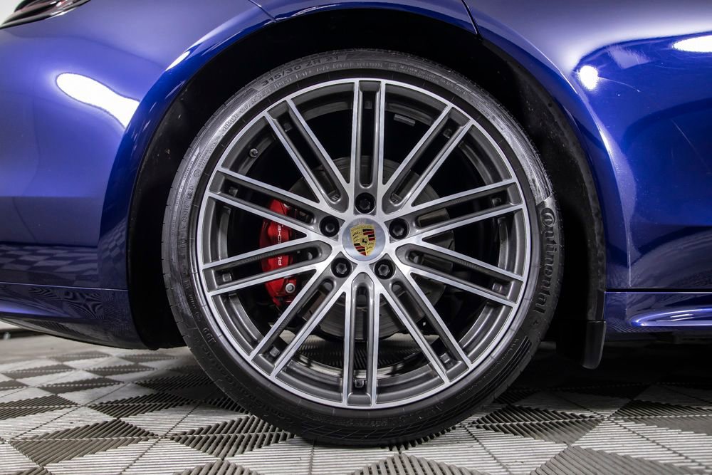 Used 2020 Porsche Panamera GTS AWD/4WD image 38