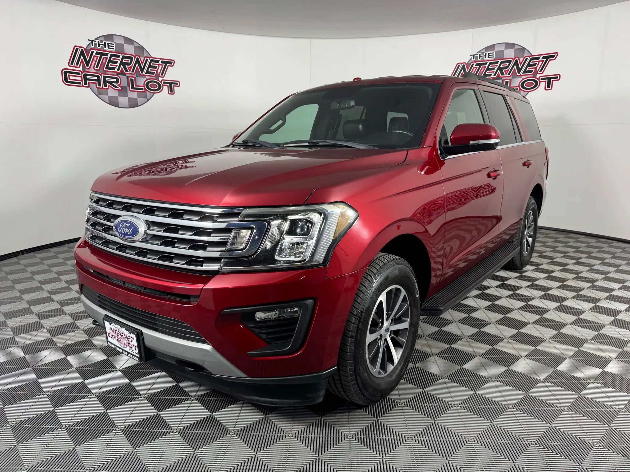 Used 2019 Ford Expedition XLT w/ Equipment Group 201A image 3