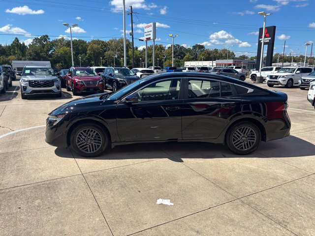 Used 2027 Nissan Sentra SV w/ Floor Mat Package FWD image 4