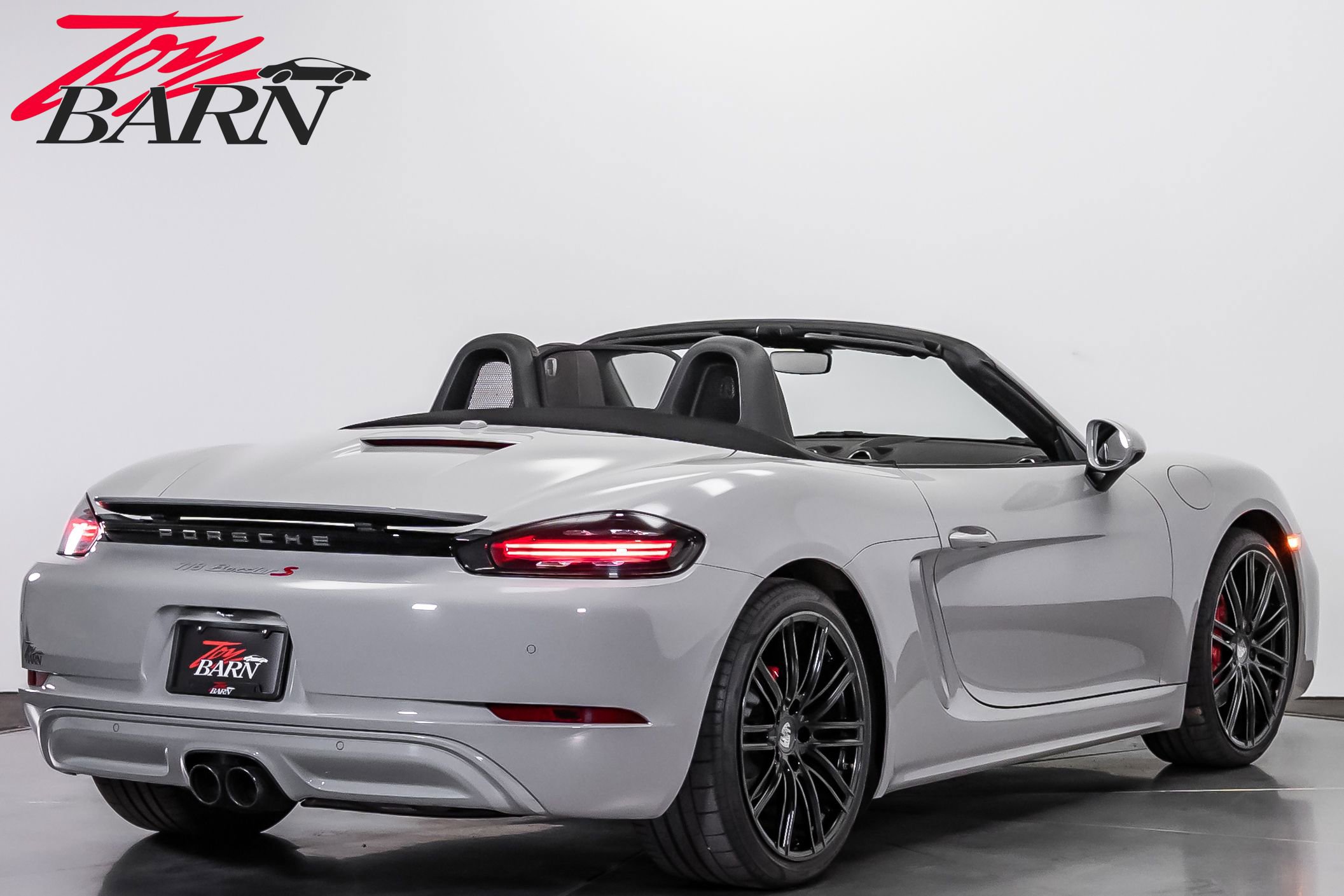 Used 2019 Porsche 718 Boxster S RWD image 5