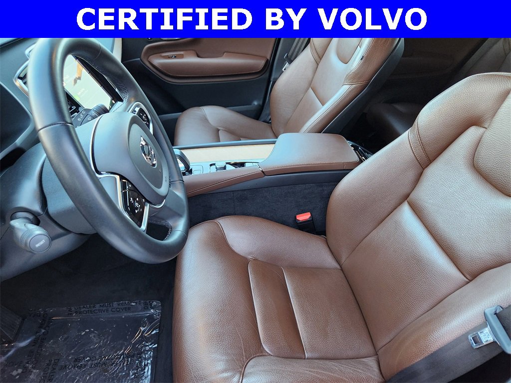 Used 2023 Volvo XC90 B5 Plus image 11