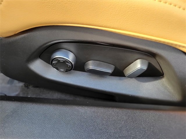 Used 2023 Chevrolet Corvette Stingray Preferred Conv w/ Stealth Interior Trim Package image 14