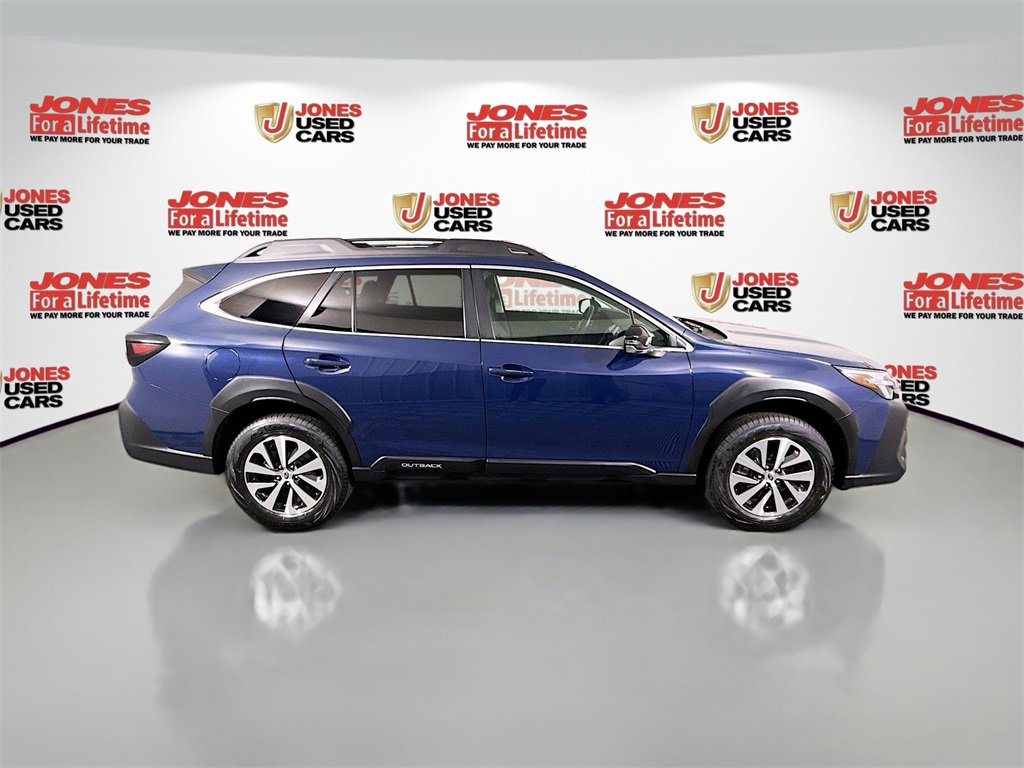 Used 2024 Subaru Outback Premium image 16