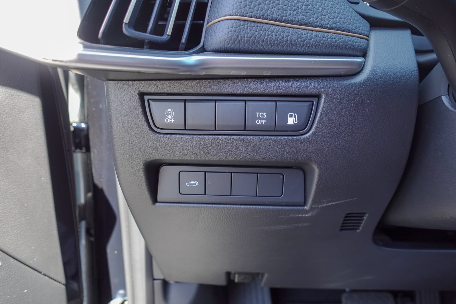 Used 2024 MAZDA CX-90 Plug-In Hybrid w/ Preferred AWD/4WD image 18