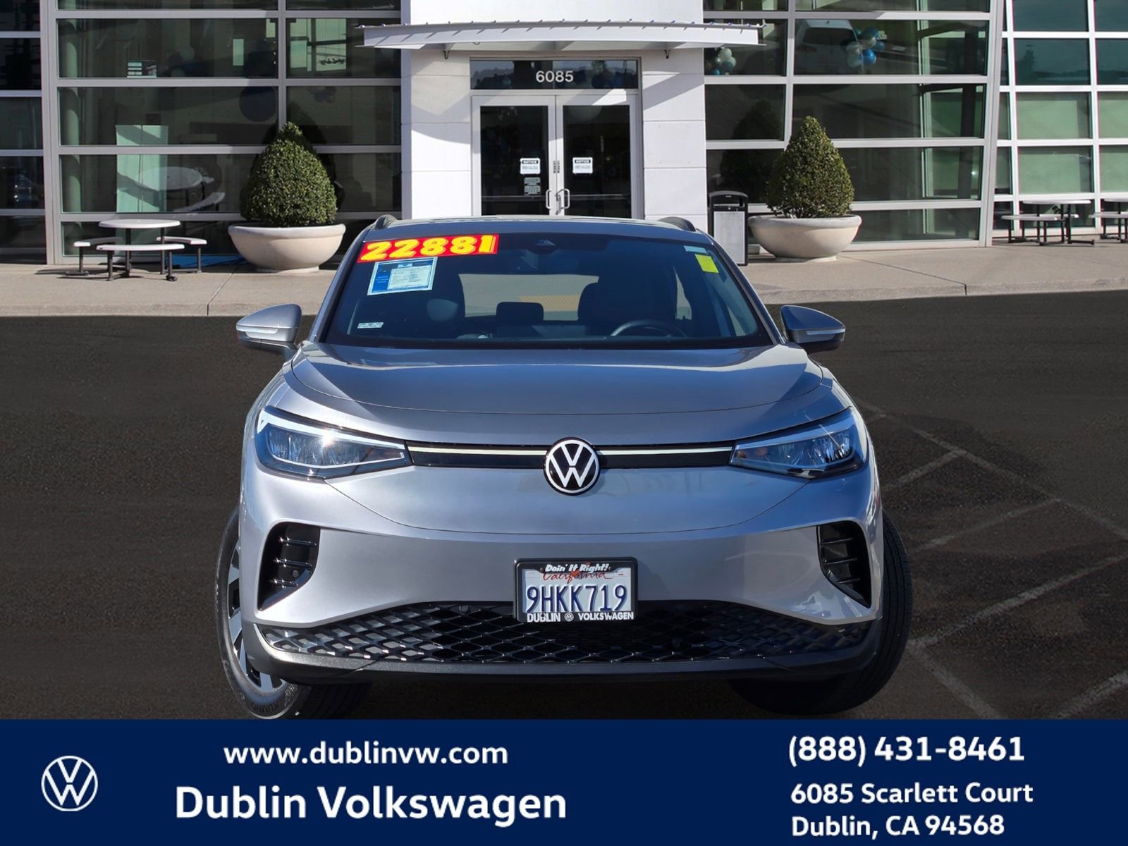 Used 2023 Volkswagen ID.4 Pro image 2