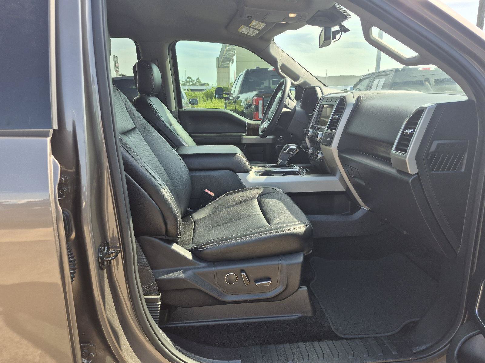Certified 2018 Ford F150 Lariat w/ Equipment Group 502A Luxury RWD image 12