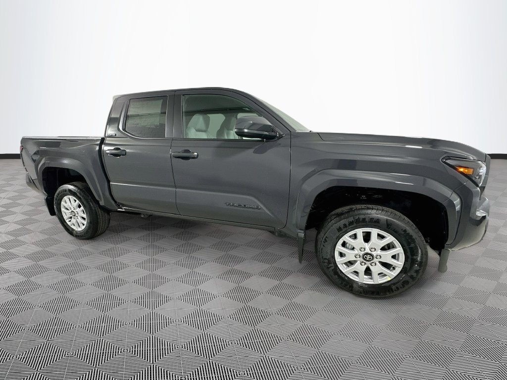 New 2026 Toyota Tacoma SR5 AWD/4WD image 3