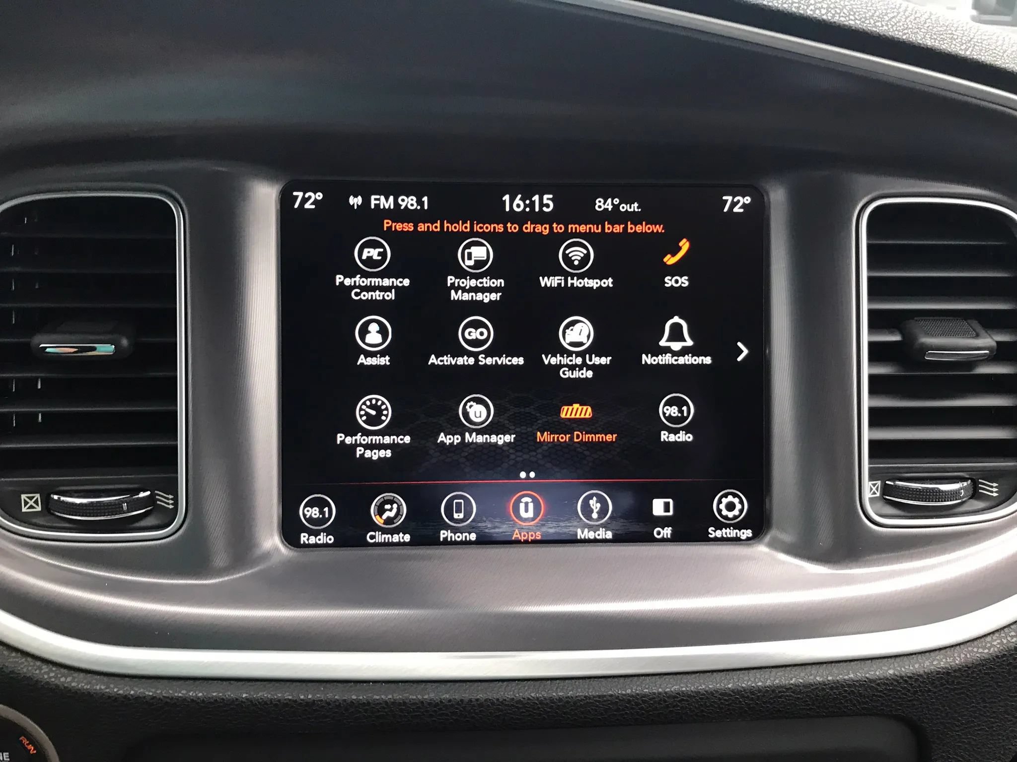 Used 2019 Dodge Charger SXT AWD/4WD image 25