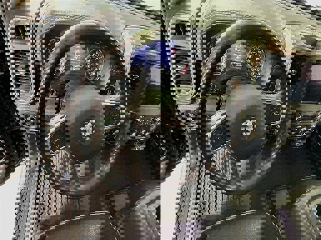 Used 2019 RAM 1500 Laramie image 5