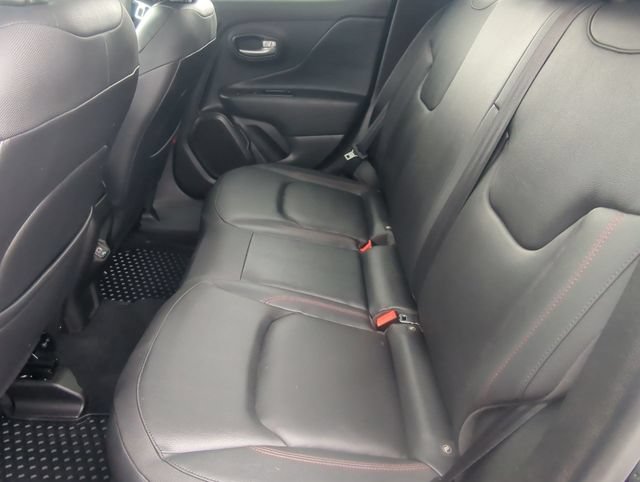 Used 2023 Jeep Renegade Trailhawk w/ Sun/Sound Group AWD/4WD image 22