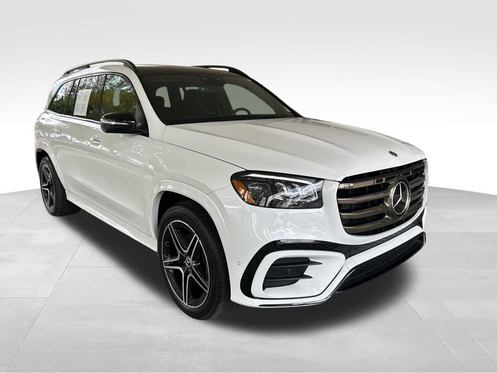 Used 2025 Mercedes-Benz GLS 450 4MATIC image 2