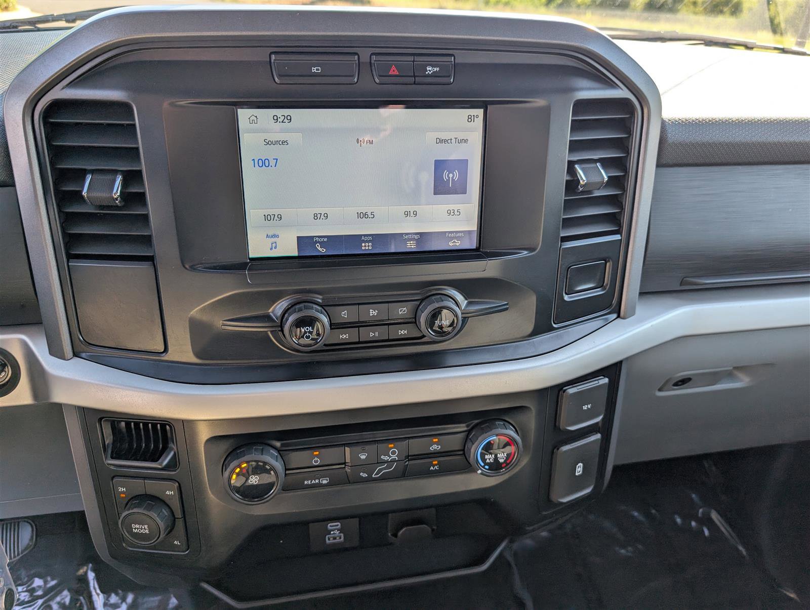 Used 2023 Ford F150 XLT image 25