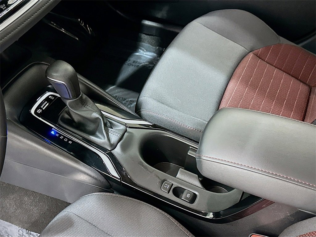 Used 2024 Toyota Corolla SE image 16
