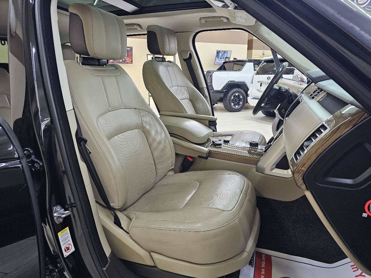 Used 2018 Land Rover Range Rover HSE AWD/4WD image 20