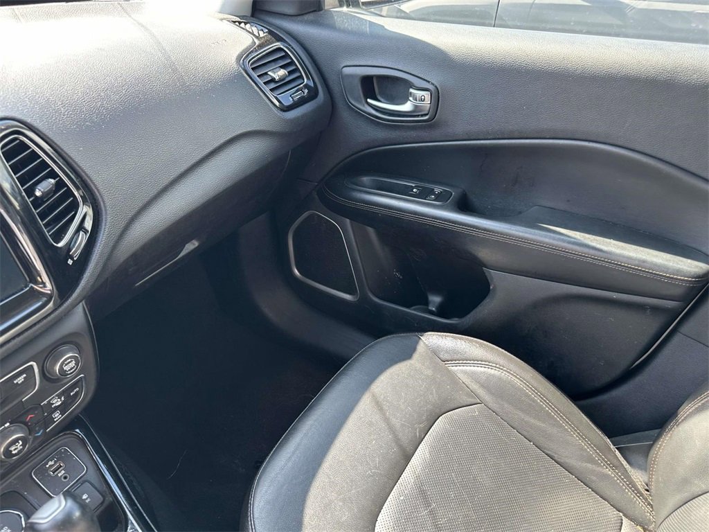 Used 2019 Jeep Compass Limited image 31