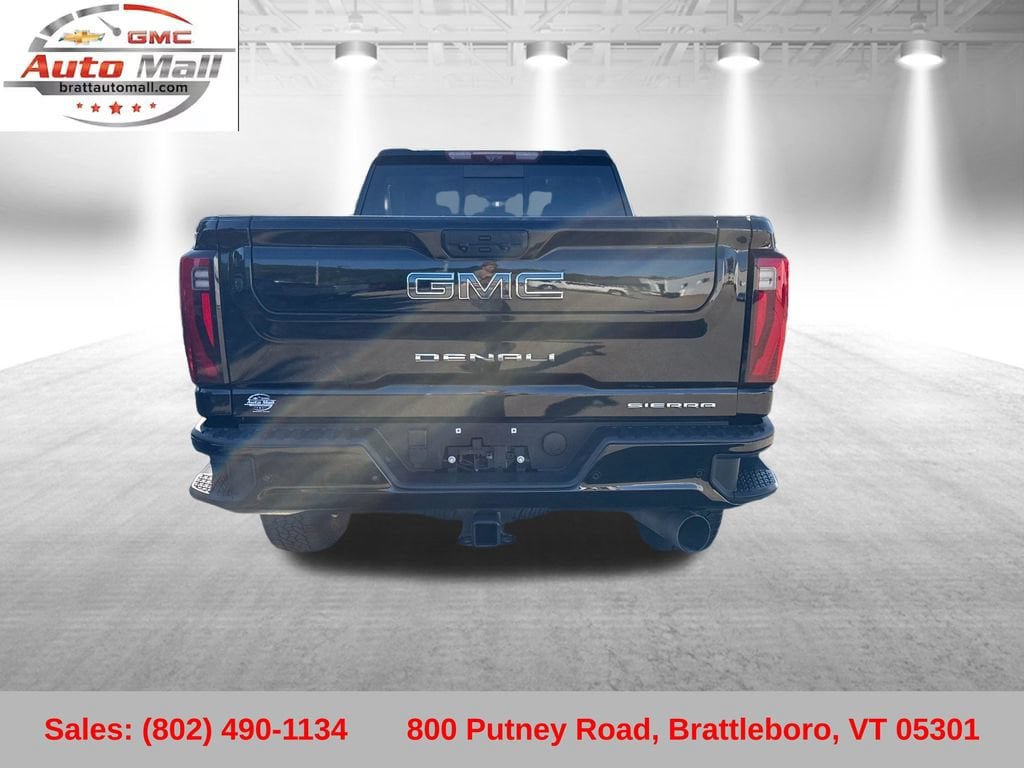 Used 2024 GMC Sierra 3500 Denali Ultimate AWD/4WD image 5