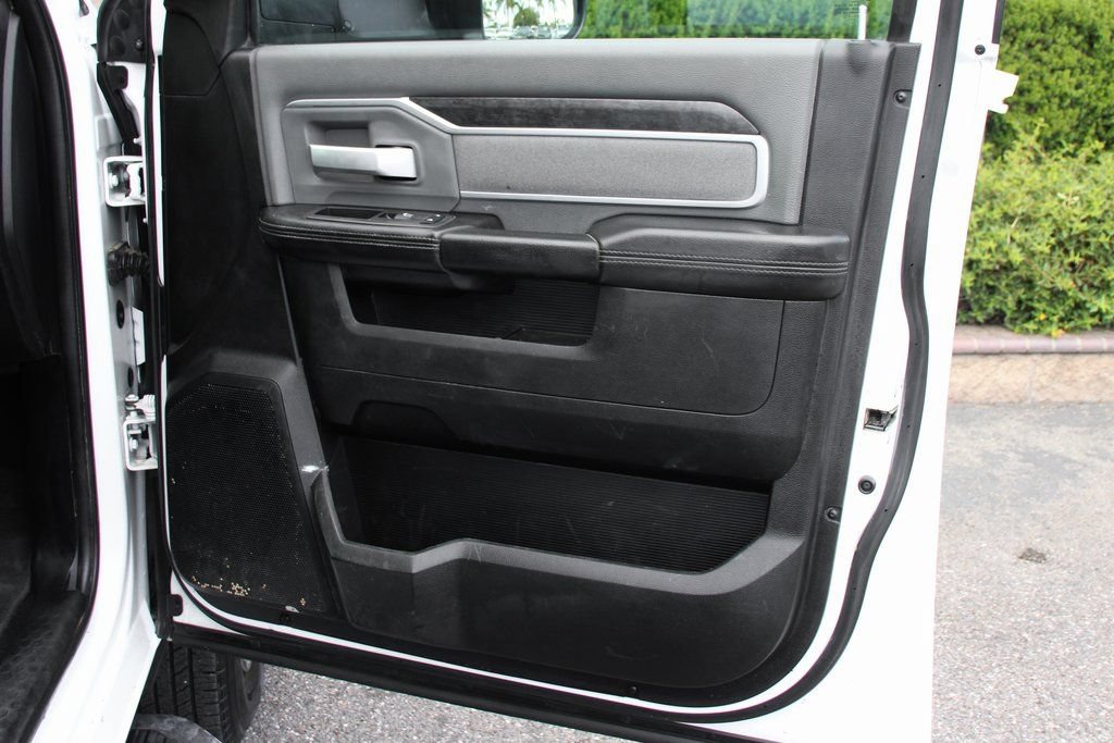 Used 2021 RAM 3500 Big Horn AWD/4WD image 40