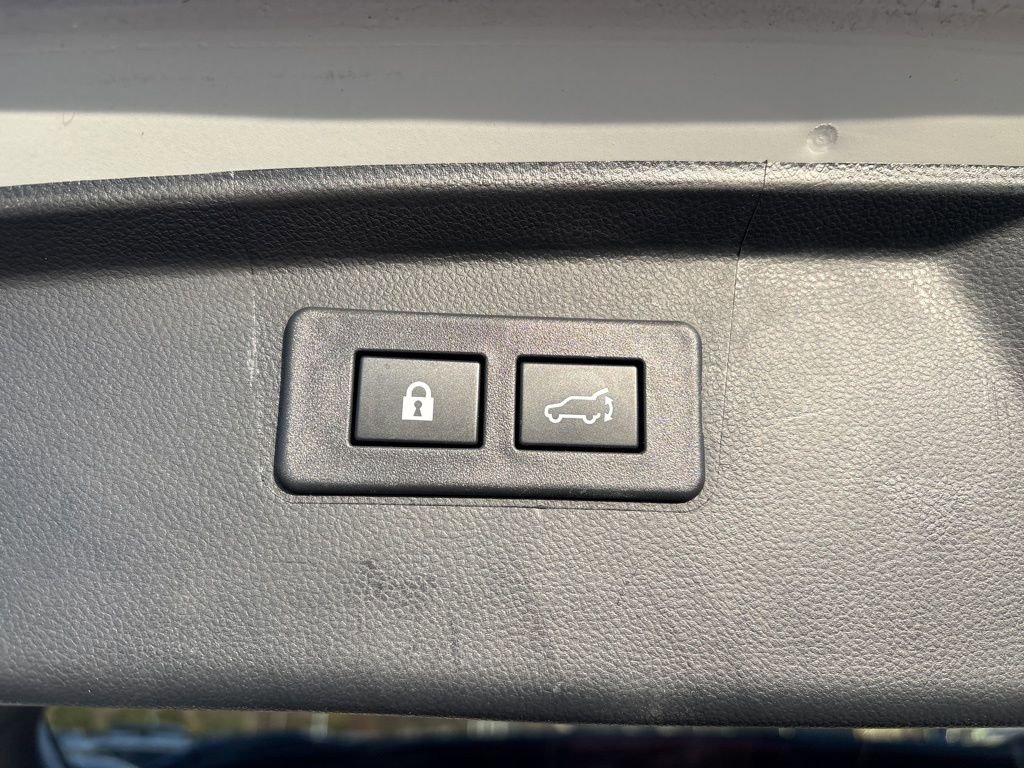 Certified 2025 Subaru Outback Limited XT image 27