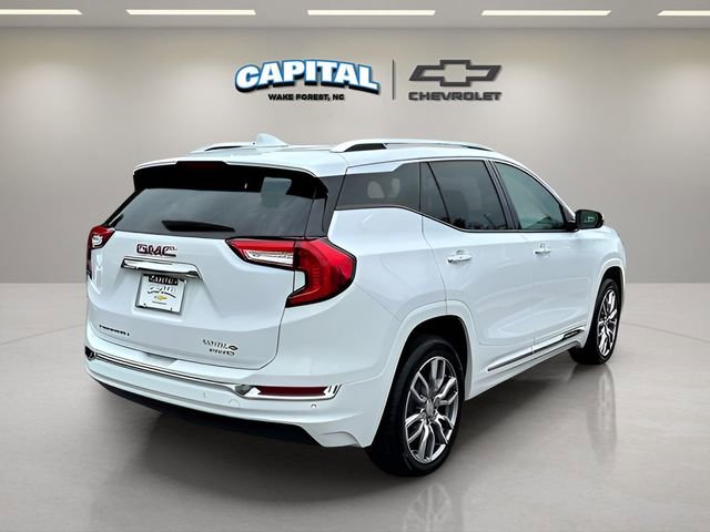 Used 2023 GMC Terrain Denali image 11