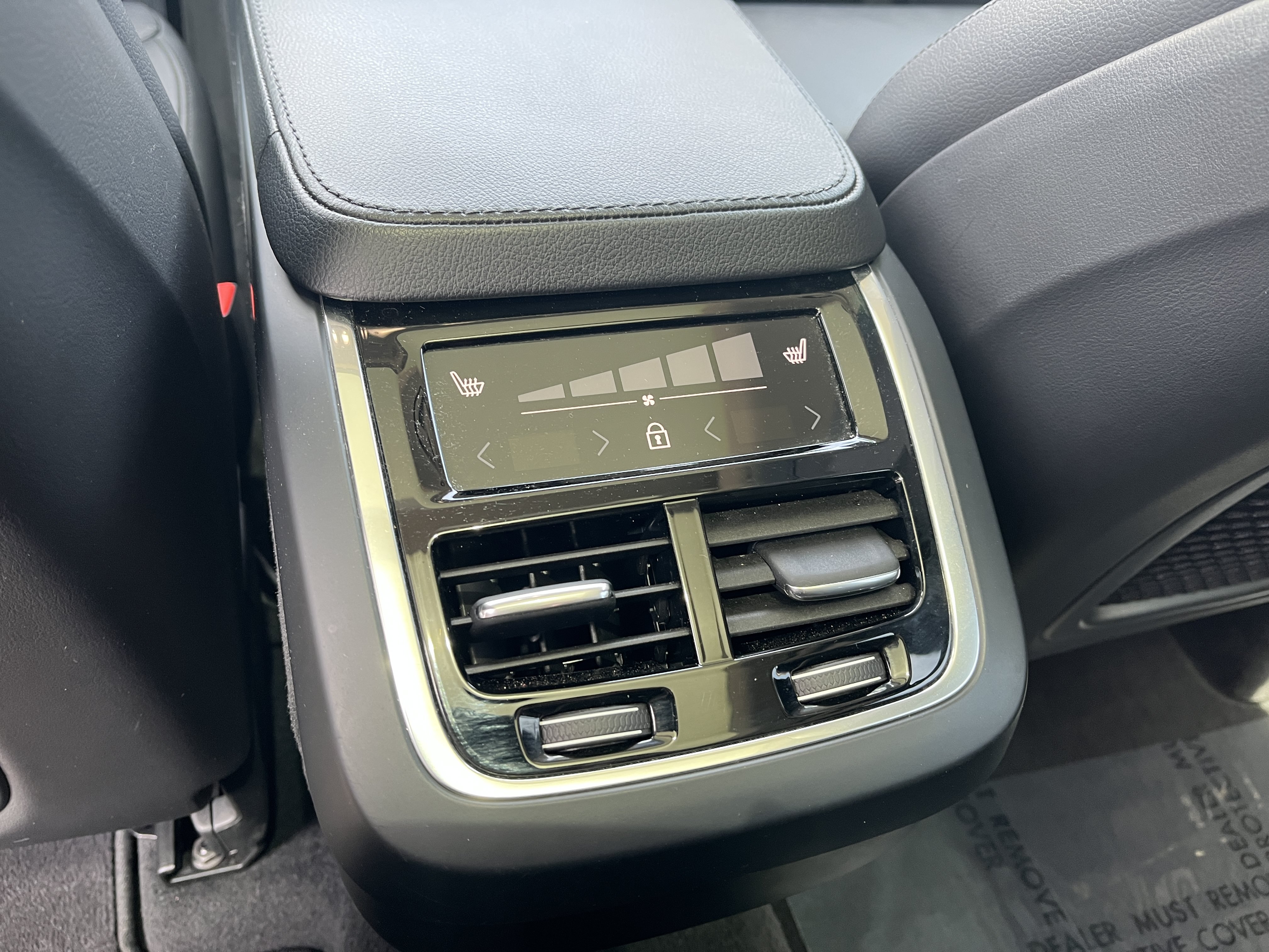 Used 2023 Volvo XC90 B5 Core AWD/4WD image 37