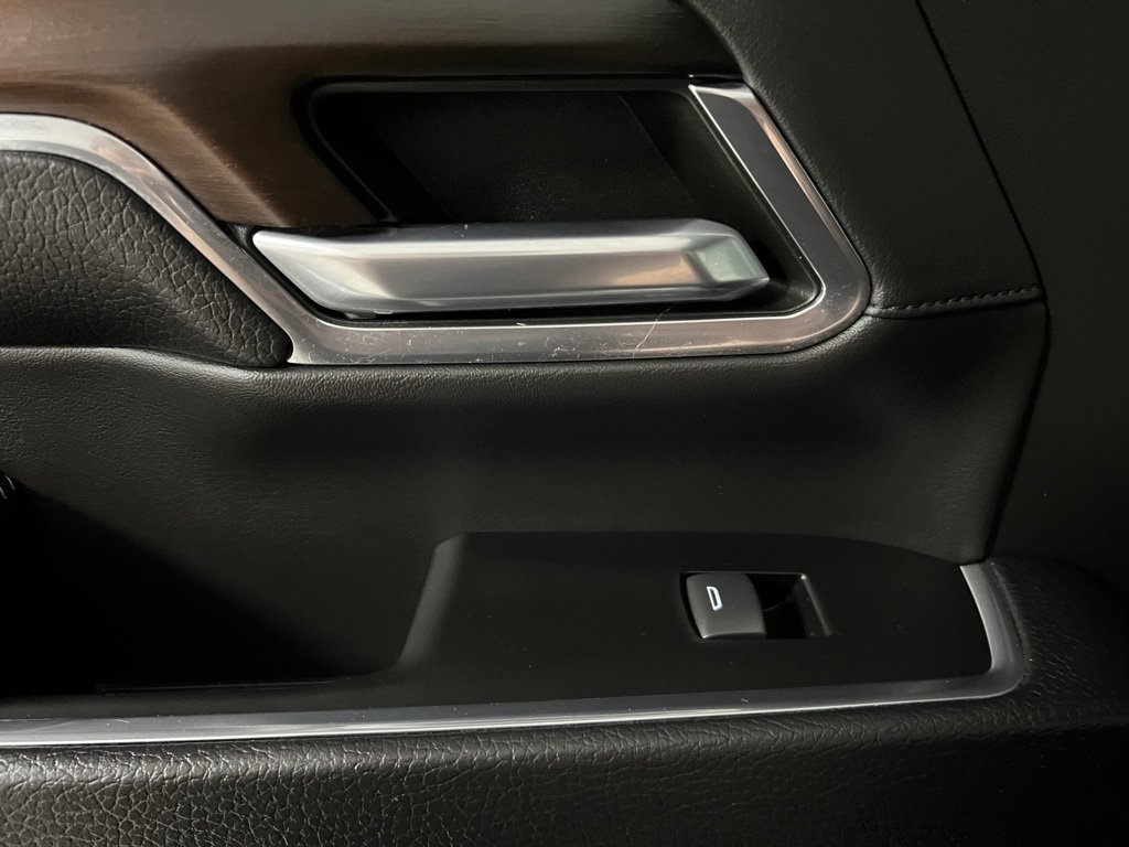 Used 2024 GMC Sierra 3500 Denali w/ Denali Reserve Package image 51