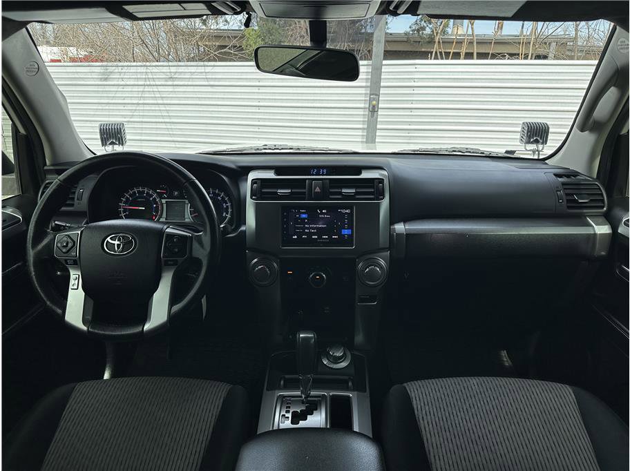 Used 2016 Toyota 4Runner SR5 AWD/4WD image 19