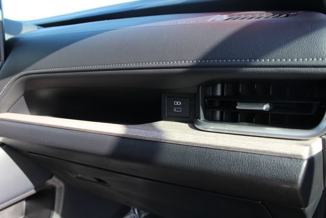 Certified 2025 Toyota Grand Highlander AWD image 33