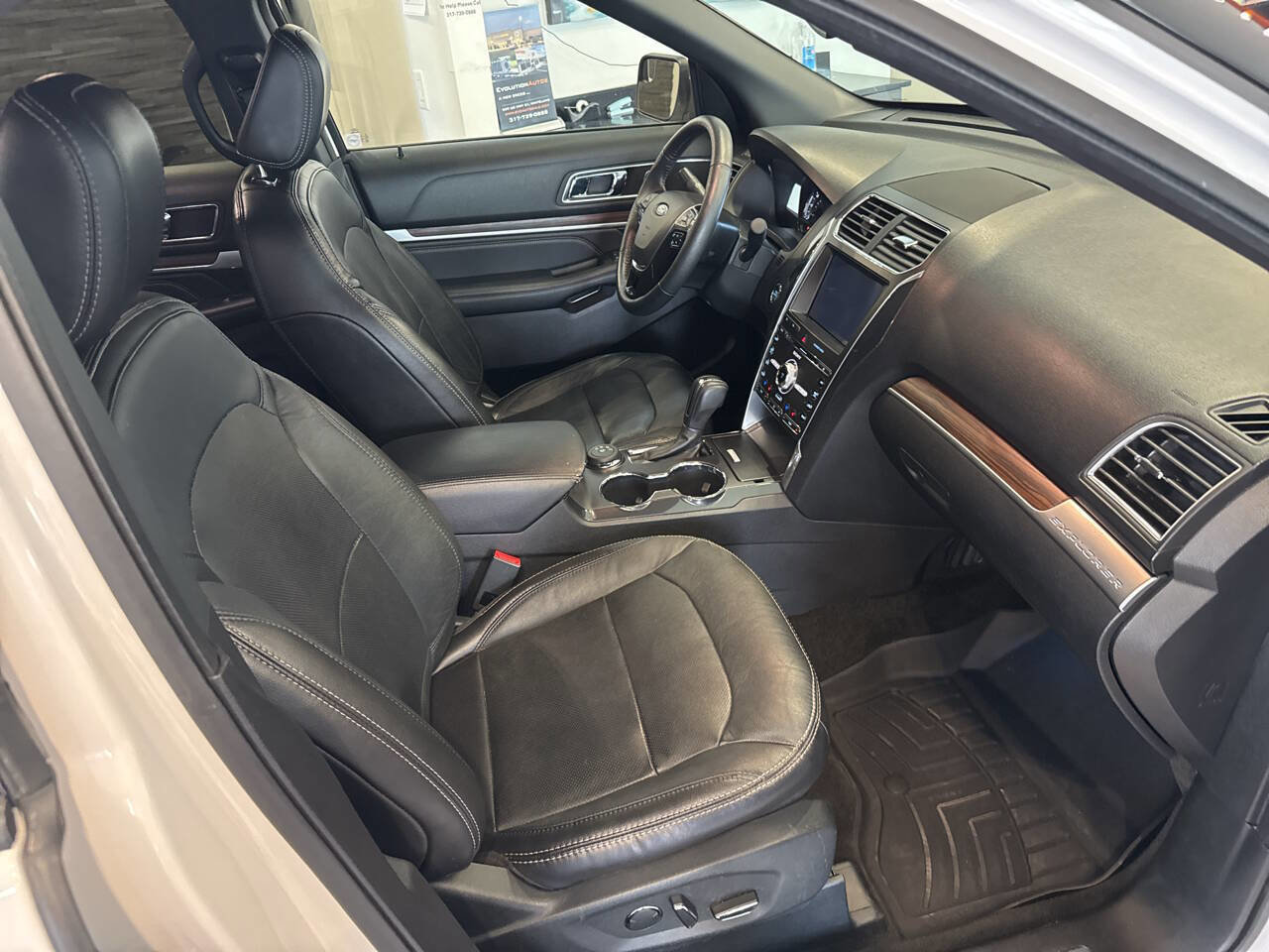 Used 2018 Ford Explorer Limited image 26
