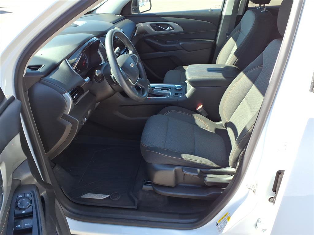 Used 2021 Chevrolet Traverse LS image 11