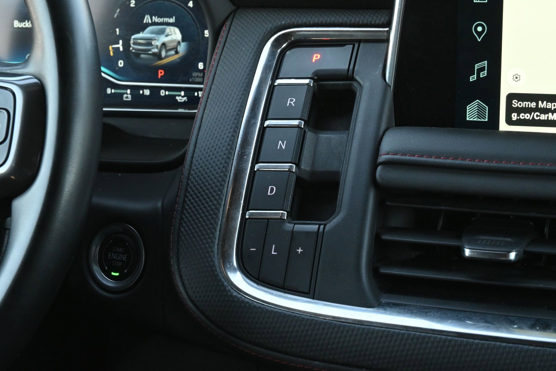Used 2024 Chevrolet Suburban RST image 12
