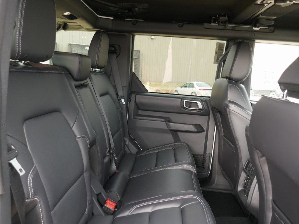 New 2025 Ford Bronco Outer Banks image 11