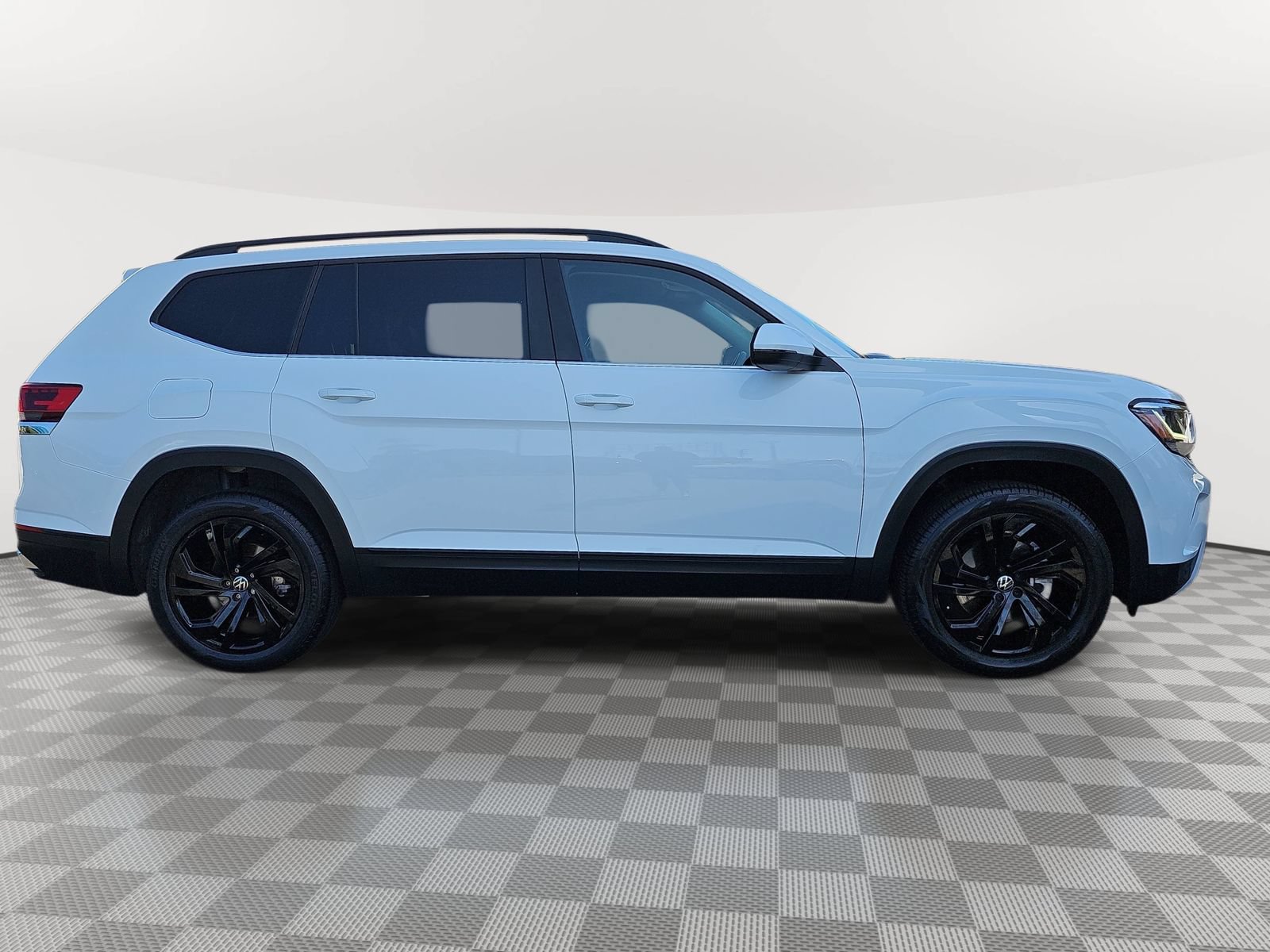 Used 2023 Volkswagen Atlas SE FWD image 4