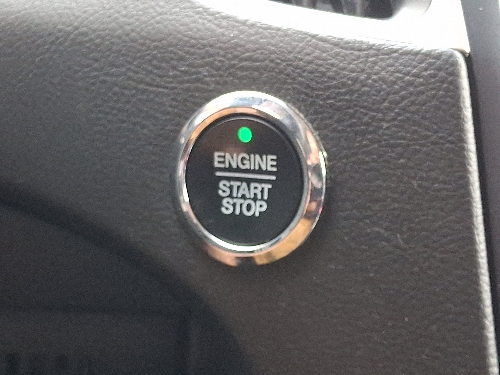 Certified 2023 Ford Edge SEL w/ Sport Appearance Package image 26