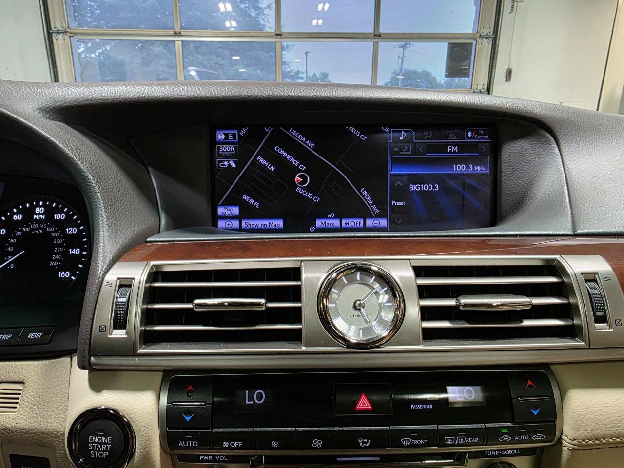 Used 2013 Lexus LS 460 w/ Comfort Pkg RWD image 30