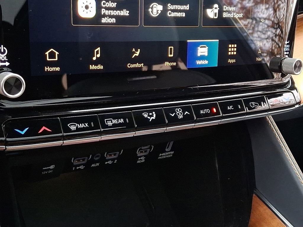 Used 2024 Jeep Grand Wagoneer Series III w/ Rear Seat Video Group 1 image 18