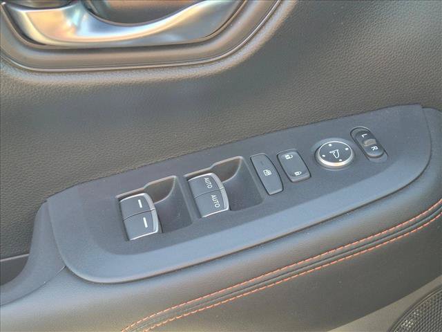 Used 2025 Honda HR-V Sport image 11