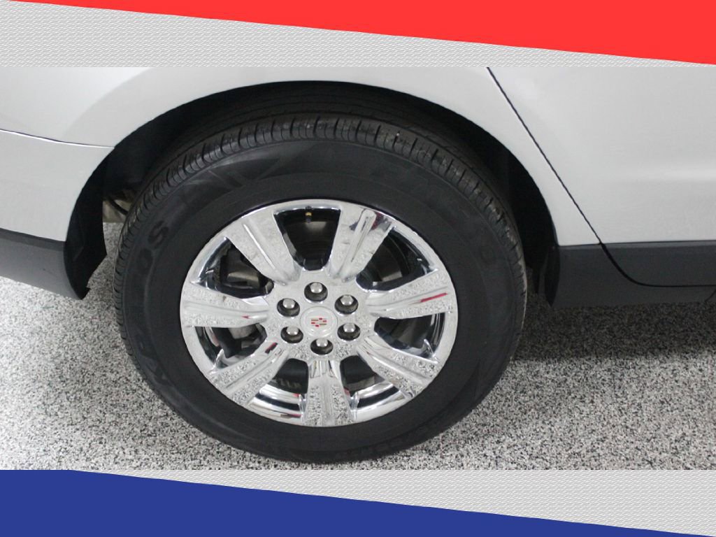 Used 2016 Cadillac SRX Luxury w/ Driver Awareness Package image 40