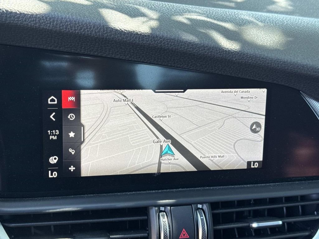 Used 2023 Alfa Romeo Giulia Veloce RWD image 12