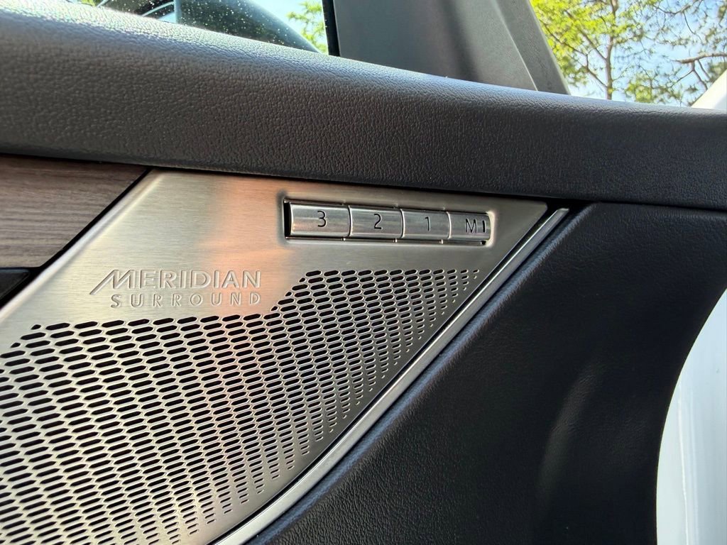 Used 2021 Jaguar F-PACE S image 15