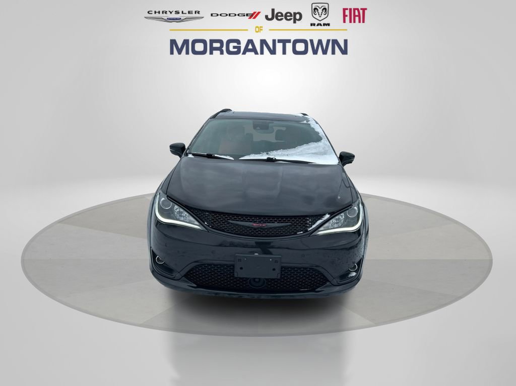 Used 2020 Chrysler Pacifica Limited w/ Quick Order Package 27H Red S image 2