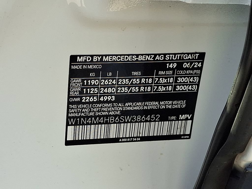 Used 2025 Mercedes-Benz GLB 250 4MATIC image 27