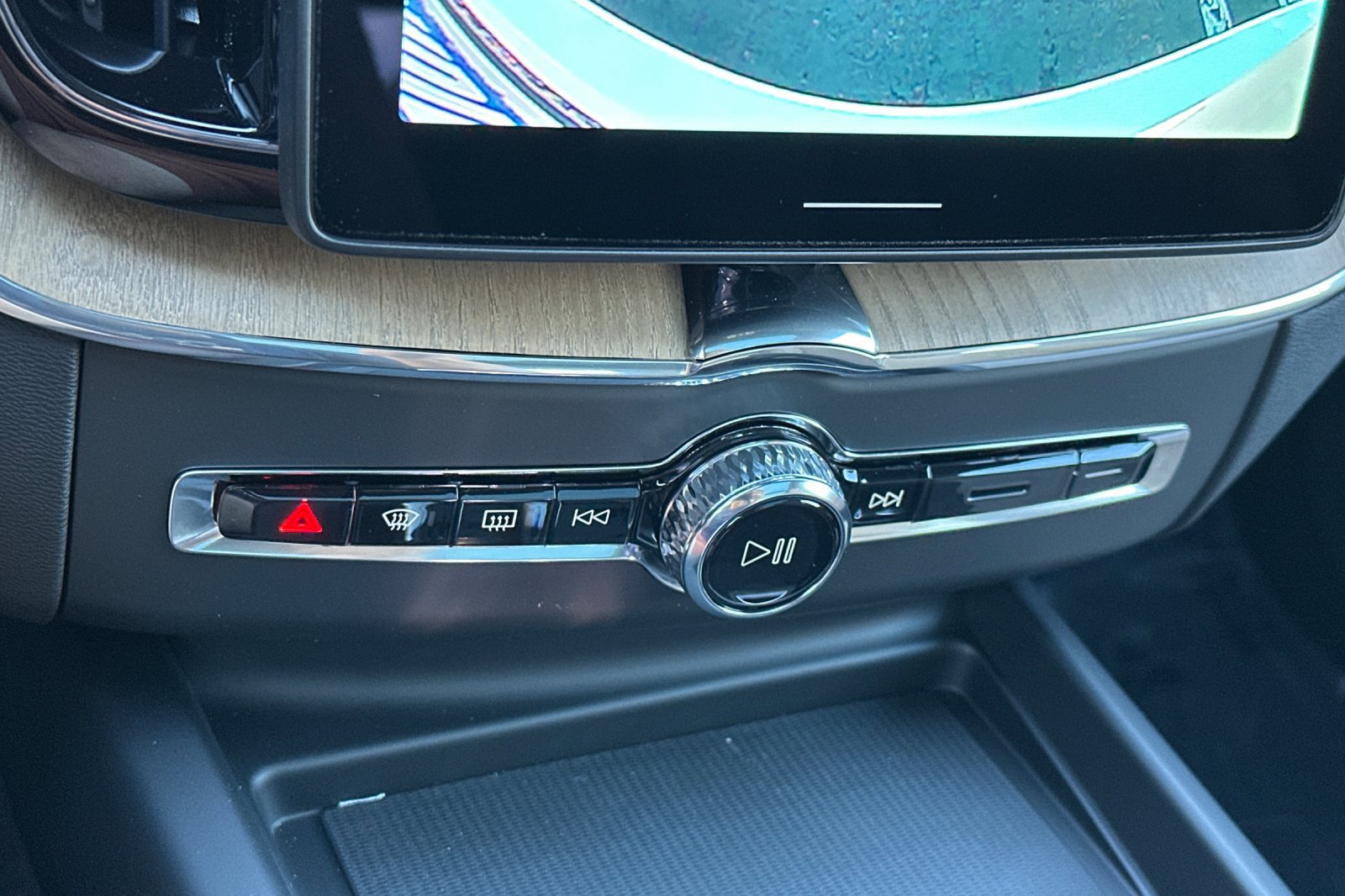 New 2026 Volvo XC60 B5 Core image 18