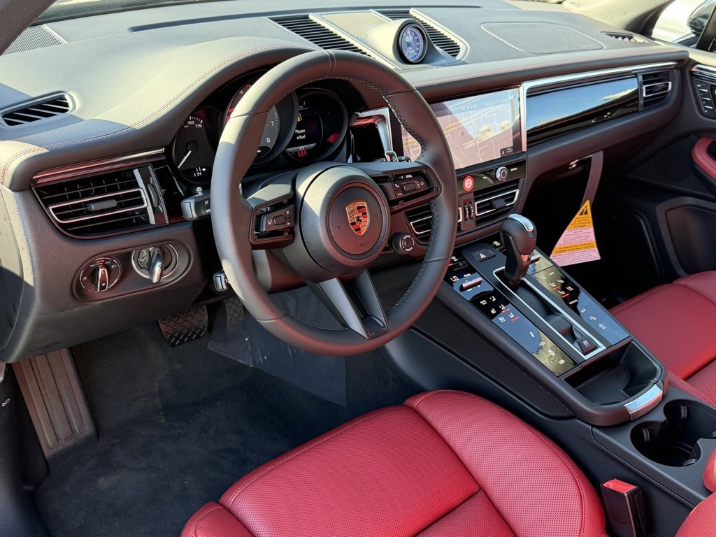 New 2026 Porsche Macan S image 4
