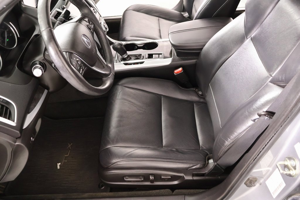 Used 2018 Acura TLX w/ Technology Package image 12