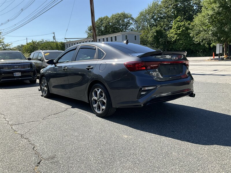 Used 2021 Kia Forte LXS FWD image 7