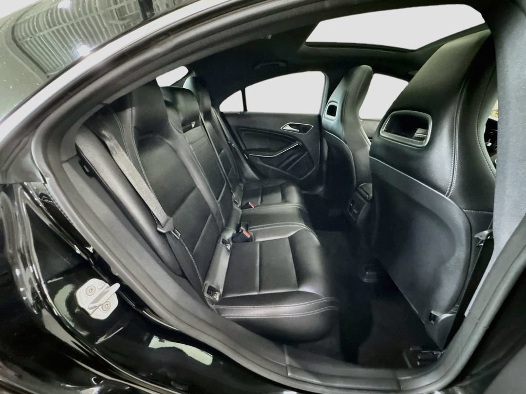Used 2018 Mercedes-Benz CLA 250 image 33