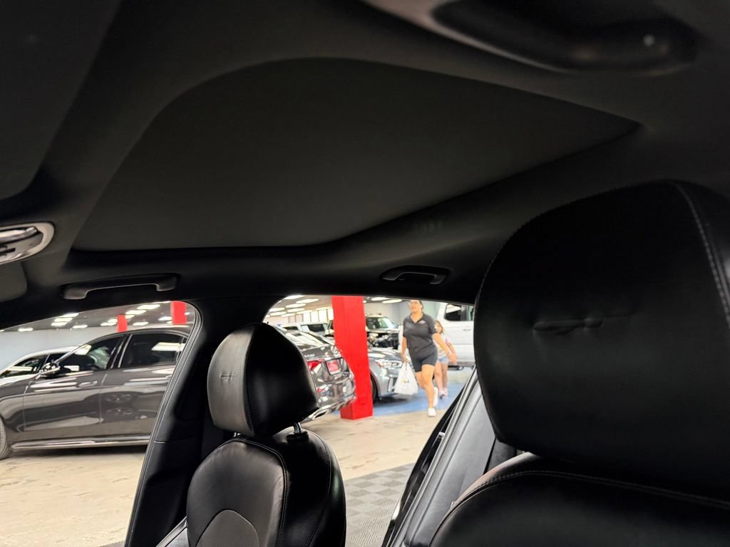 Used 2022 Kia Stinger GT2 w/ Scorpion Package AWD/4WD image 37