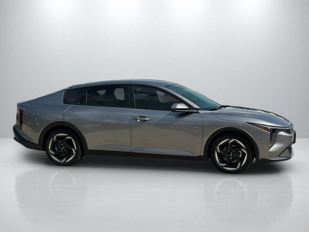 Used 2025 Kia K4 EX FWD image 4