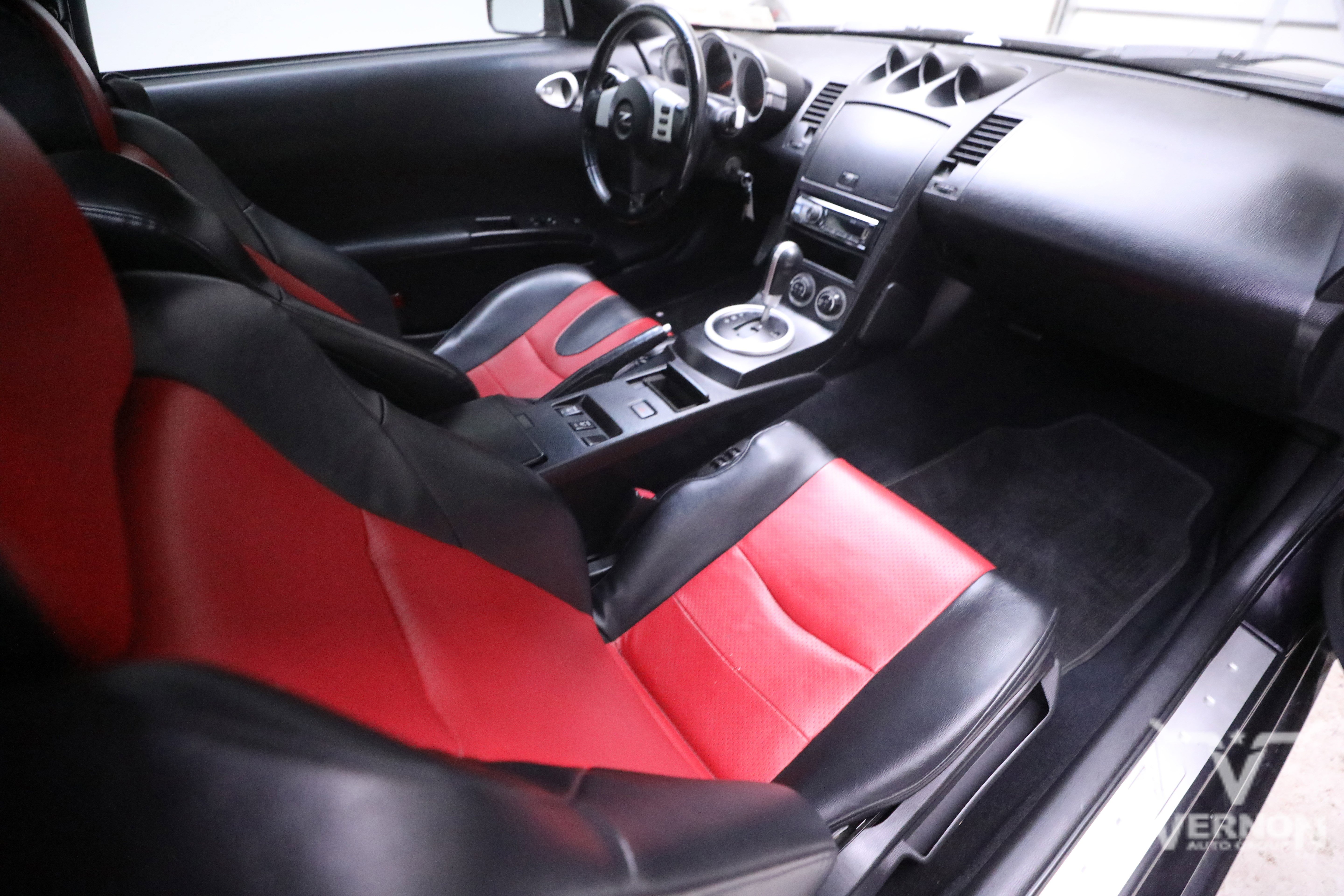 Used 2005 Nissan 350Z Touring image 12